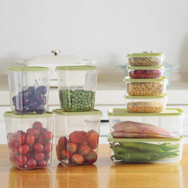BPA-Free 17-Piece Plastic Storage Set